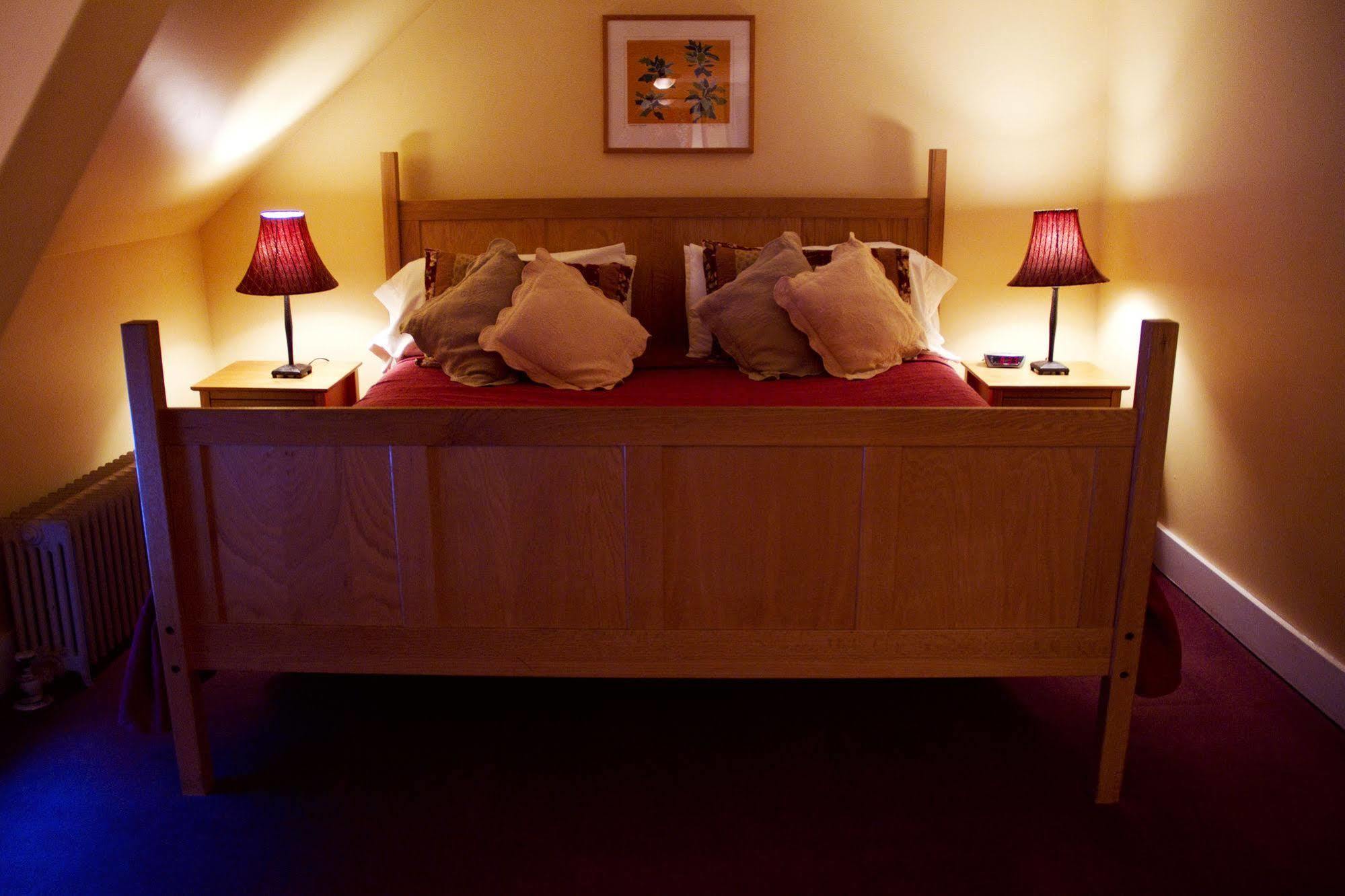 Inn At Baldwin Creek & Mary'S Restaurant Bristol エクステリア 写真